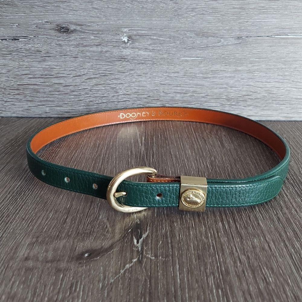 Vintage Dooney & Bourke Green Pebbled Skinny Belt Small 26-28